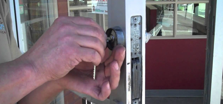 commercial door lock repair Chowchilla